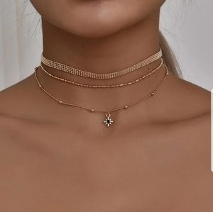 *Donata* Layered Star Chain Necklace